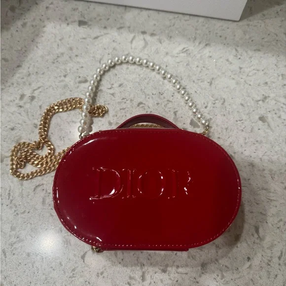 Dior Red Patent Leather Clutch with Pearl and Gold Chain - Picture 3 of 5